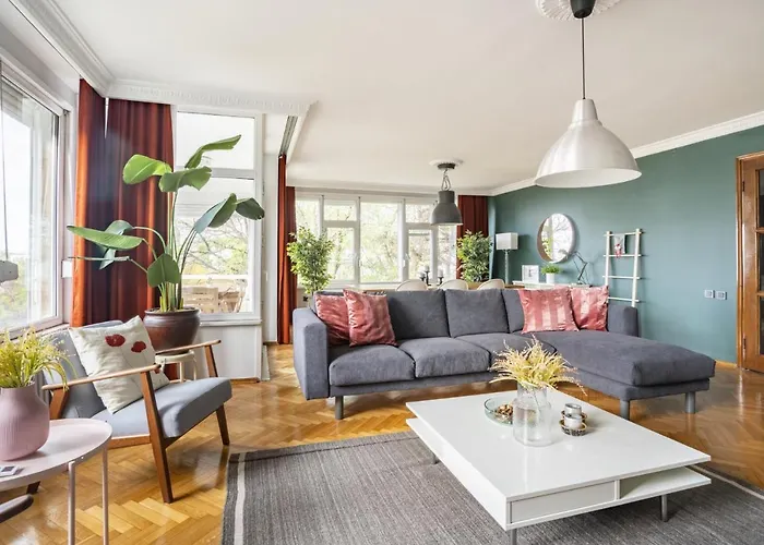 Spacious Flat Near Caddebostan Coast شقة *