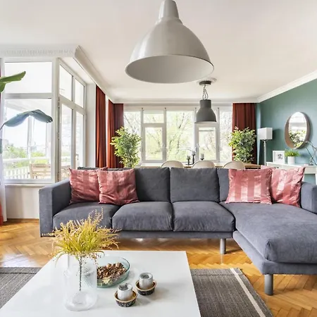 아파트 Spacious Flat Near Caddebostan Coast
